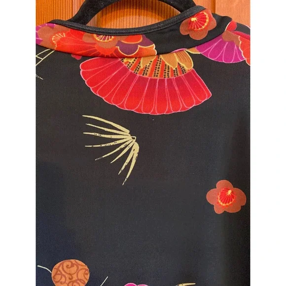 Chico's Travelers Mandarin Wrap Top Floral Asian Print Size 3 (XL) - Picture 8 of 12